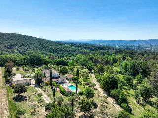 house 8 Rooms for sale on AIX EN PROVENCE (13100)