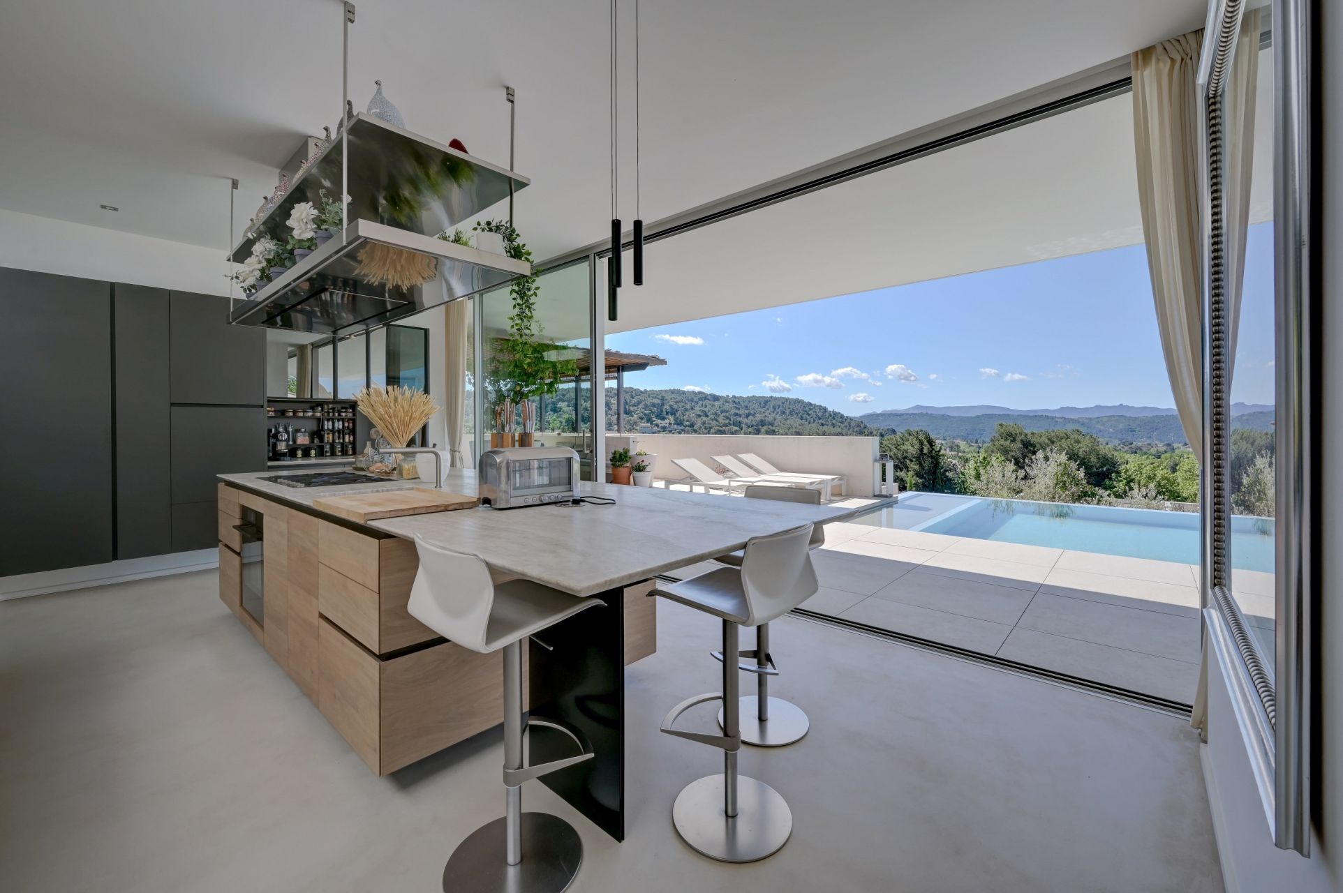 maison 7 Pièces en vente sur AIX EN PROVENCE (13100)