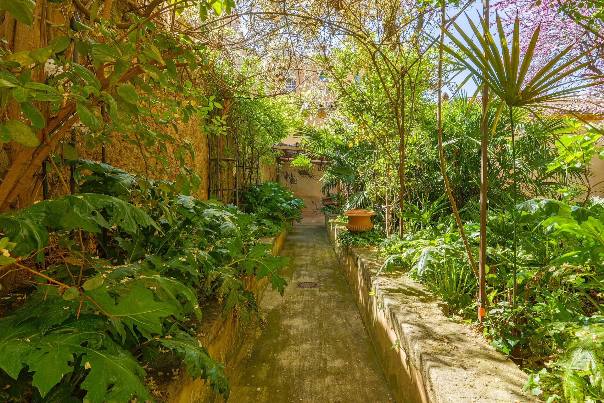 appartement 8 Pièces en vente sur AIX EN PROVENCE (13100)