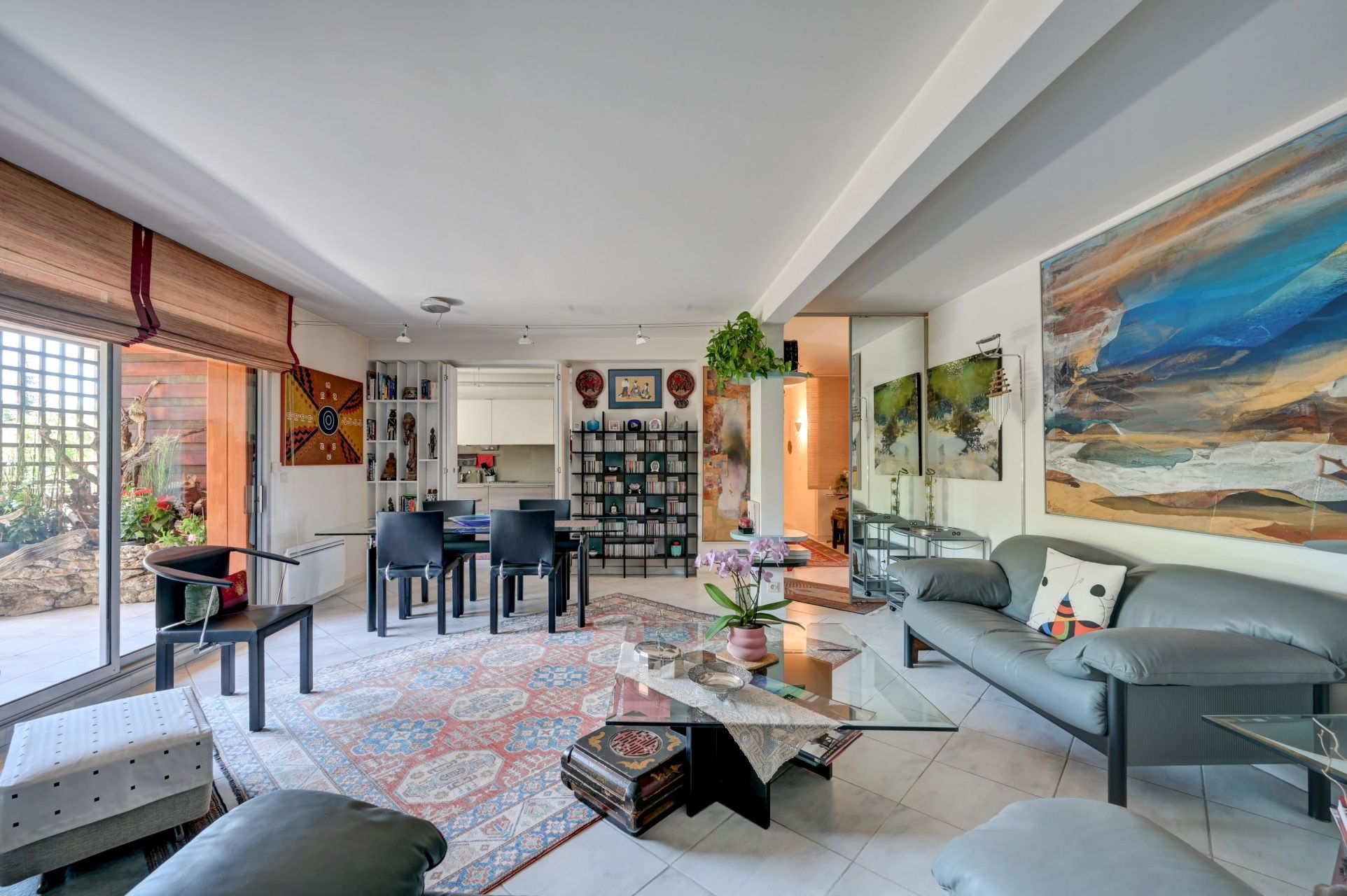 apartment 4 Rooms for sale on AIX EN PROVENCE (13100)