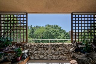 apartment 4 Rooms for sale on AIX EN PROVENCE (13100)
