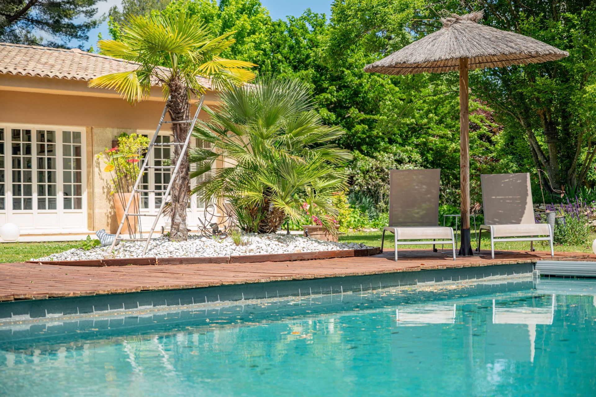 house 7 Rooms for sale on AIX EN PROVENCE (13100)