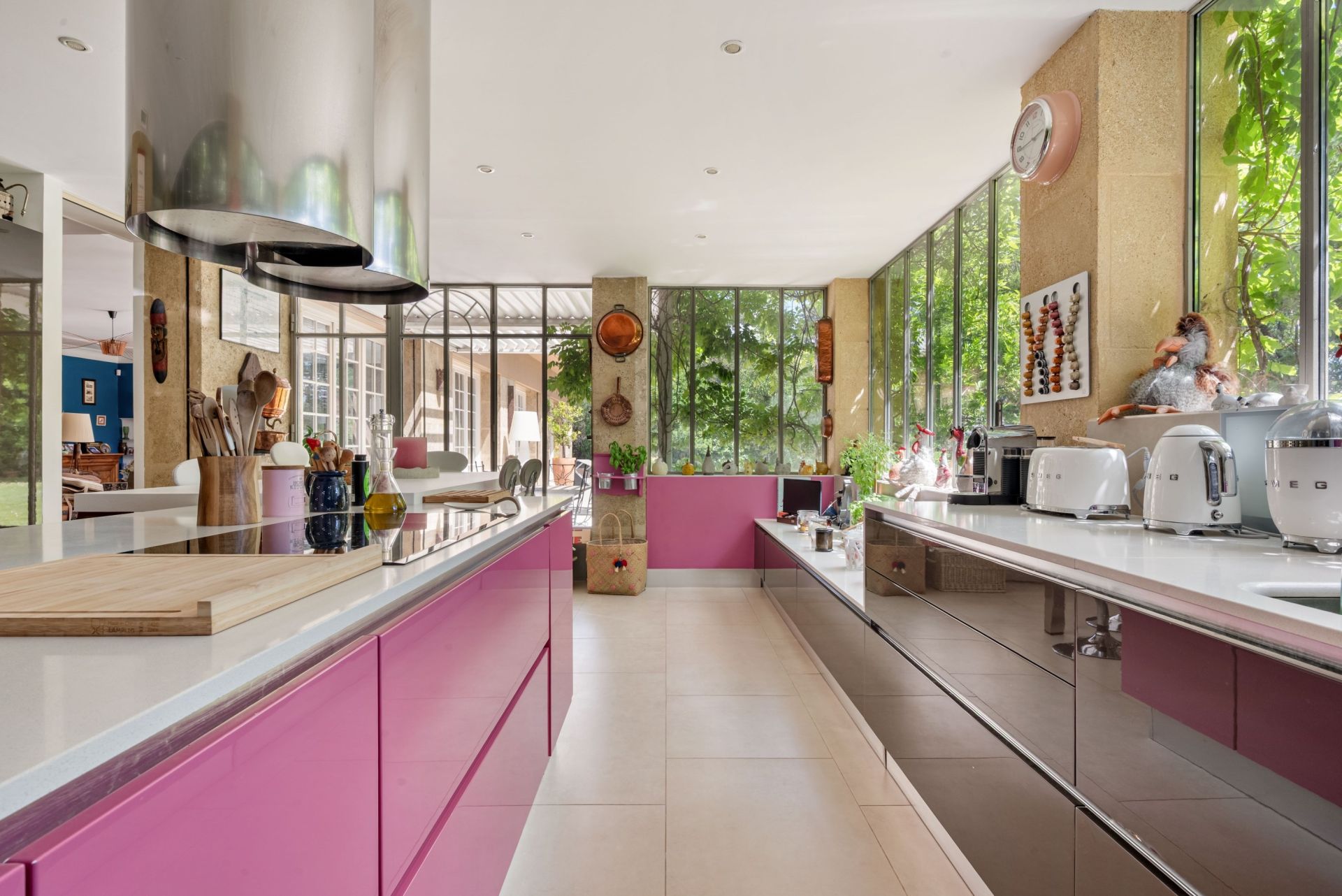 house 7 Rooms for sale on AIX EN PROVENCE (13100)