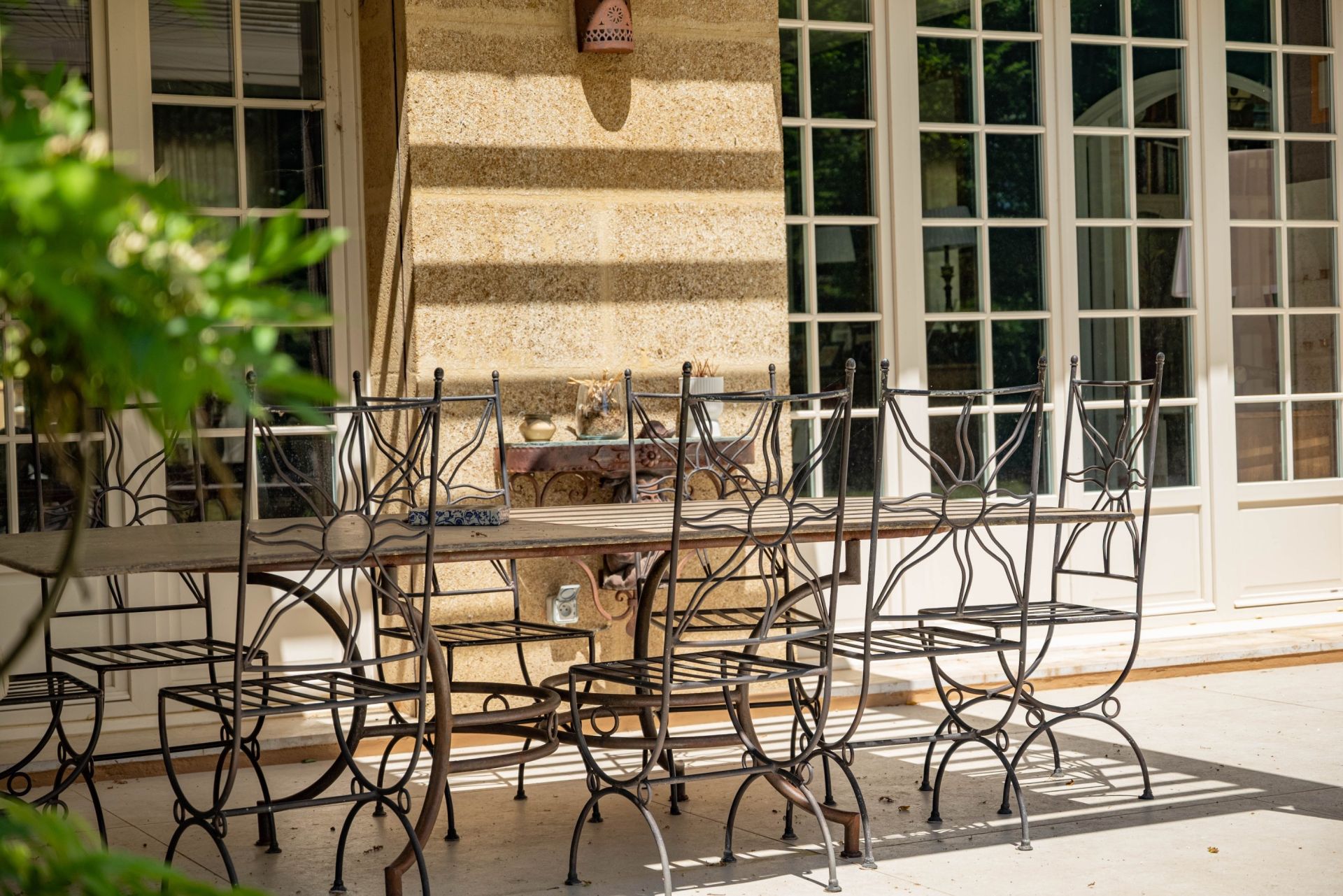 house 7 Rooms for sale on AIX EN PROVENCE (13100)