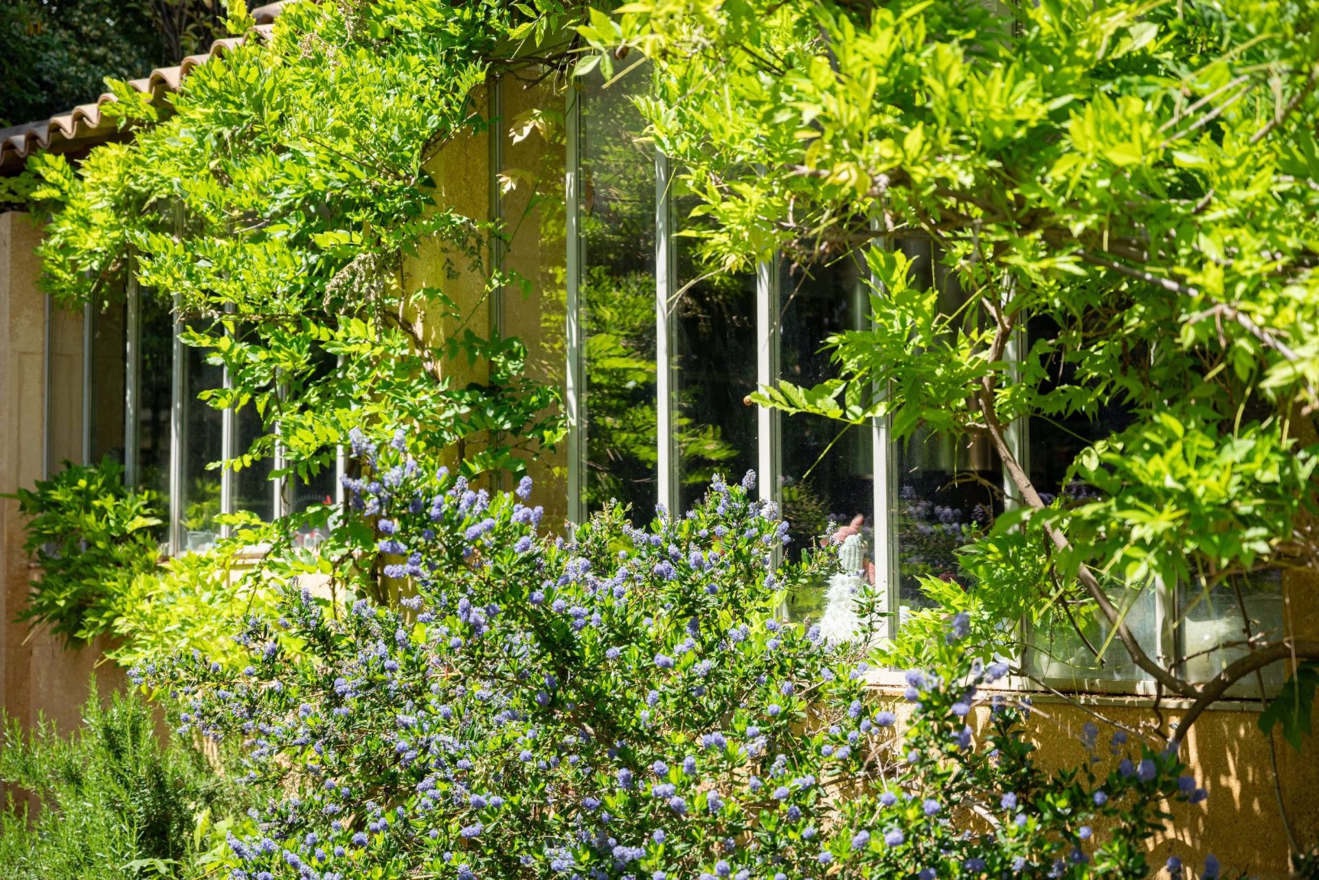 house 7 Rooms for sale on AIX EN PROVENCE (13100)