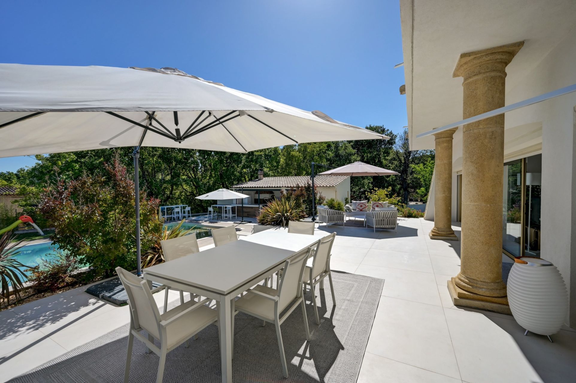 house 10 Rooms for sale on AUBAGNE (13400)