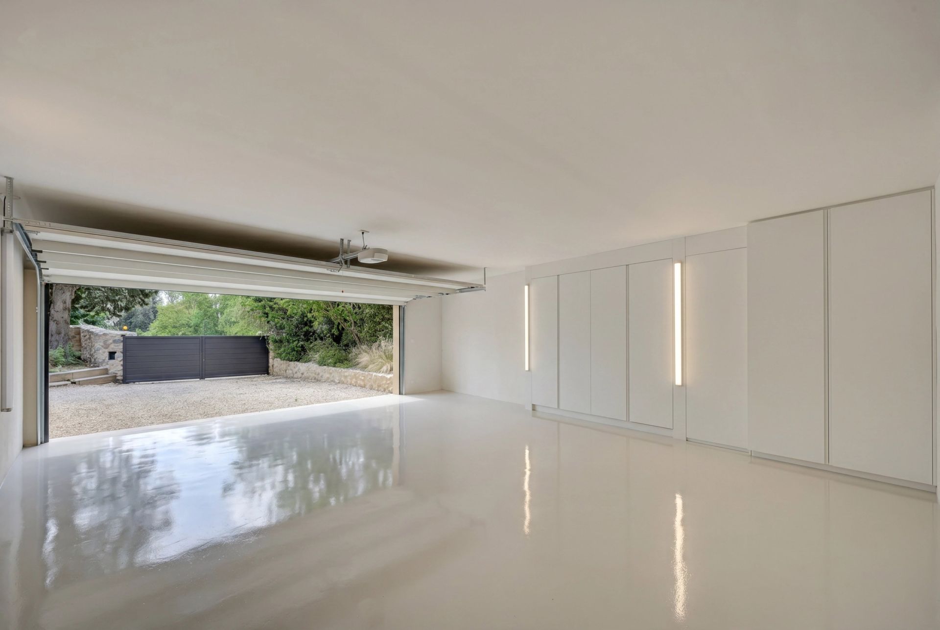 house 7 Rooms for sale on AIX EN PROVENCE (13100)