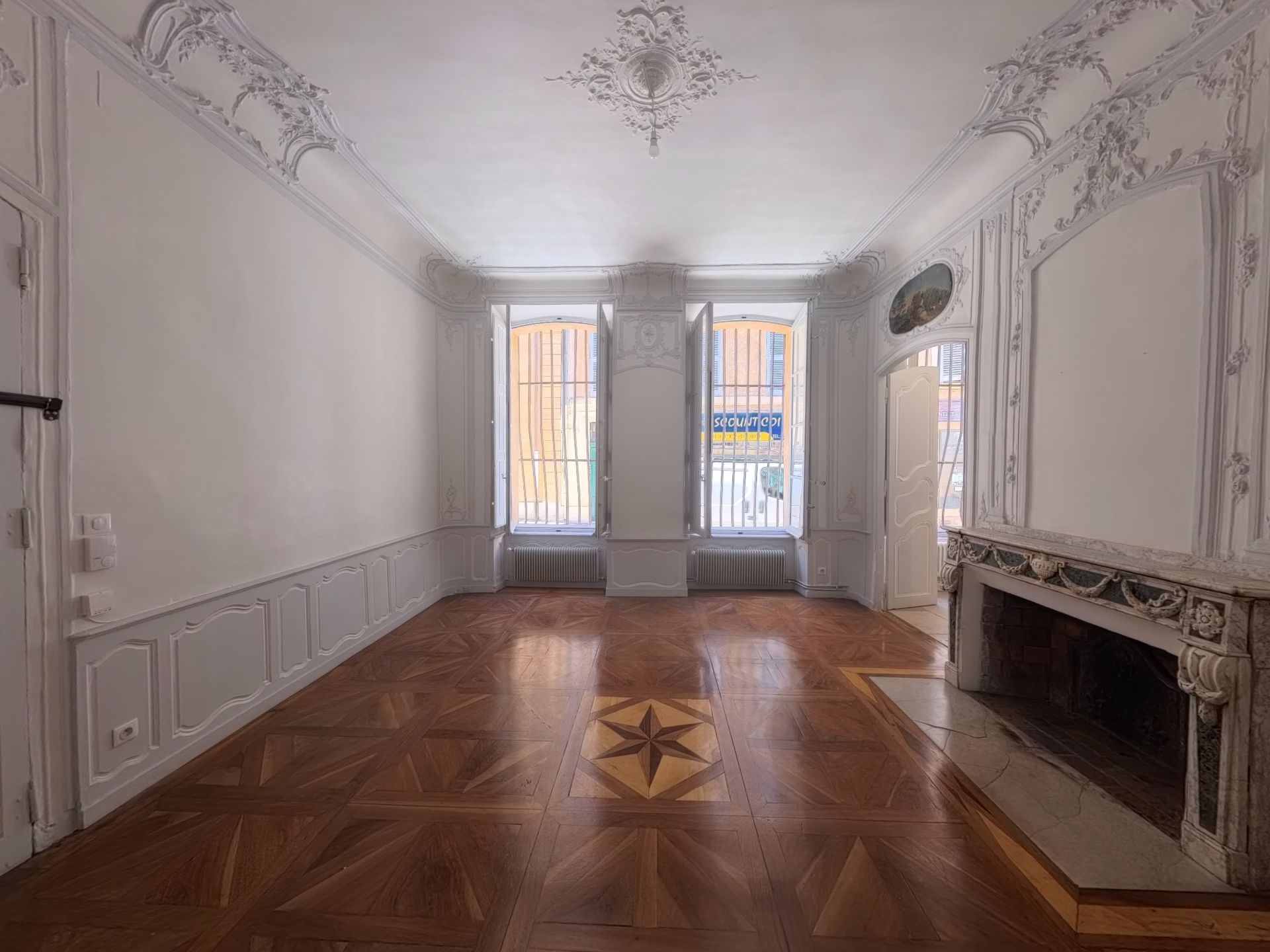 apartment 3 Rooms for sale on AIX EN PROVENCE (13100)