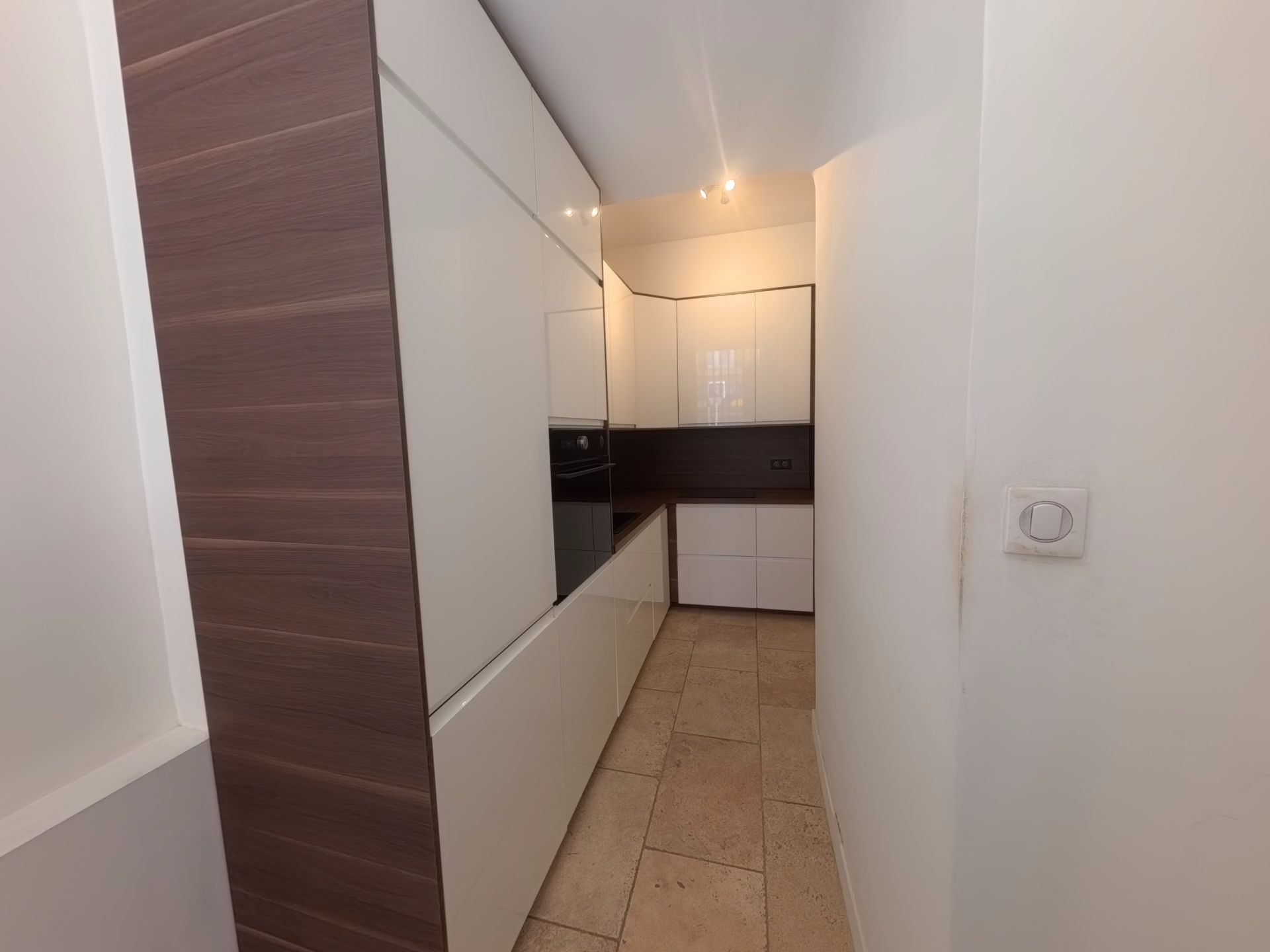 apartment 3 Rooms for sale on AIX EN PROVENCE (13100)