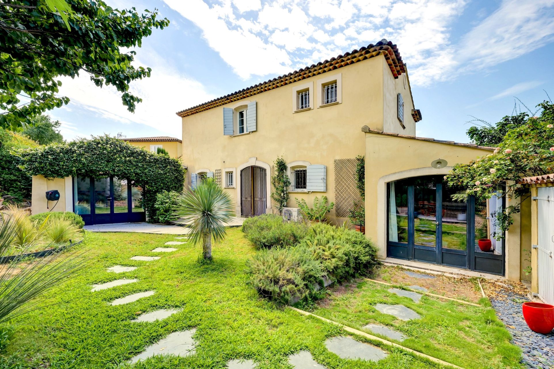 maison 8 Pièces en vente sur BOUC BEL AIR (13320)