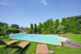 maison 8 Pièces en vente sur BOUC BEL AIR (13320)