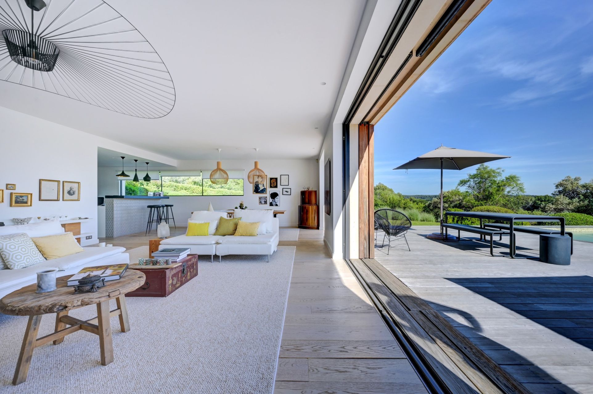 house 10 Rooms for sale on AIX EN PROVENCE (13100)