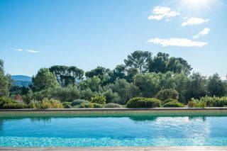 house 10 Rooms for sale on AIX EN PROVENCE (13100)