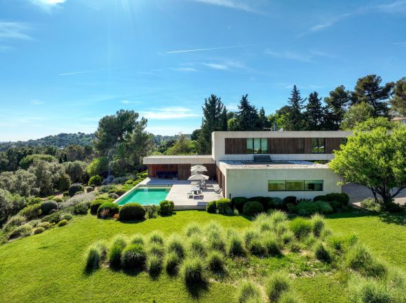 Sale House Aix-en-Provence 10&nbsp;Rooms 440&nbsp;m²