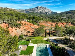 house 10 Rooms for rent on AIX EN PROVENCE (13100)