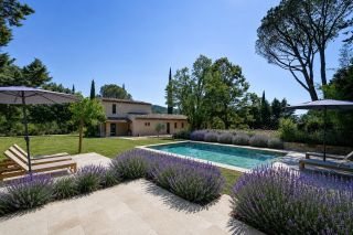 house 7 Rooms for sale on AIX EN PROVENCE (13100)