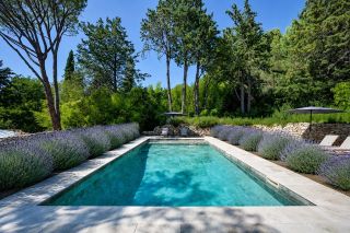 house 7 Rooms for sale on AIX EN PROVENCE (13100)
