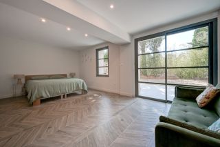 house 7 Rooms for sale on AIX EN PROVENCE (13100)