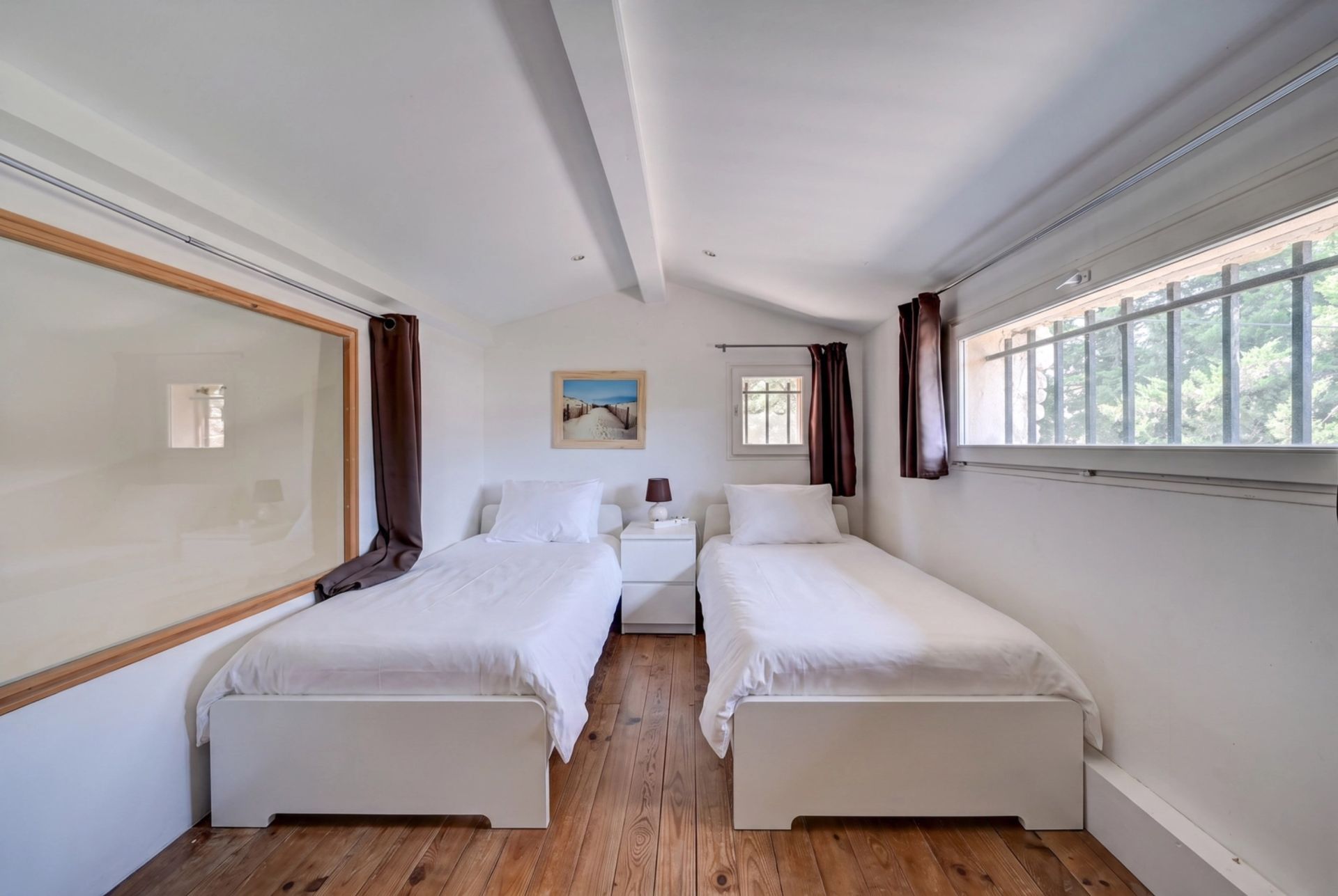 house 8 Rooms for sale on LAURIS (84360)