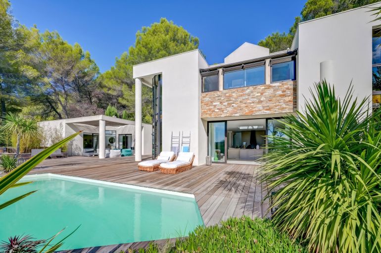 maison 6 Pièces en vente sur AIX EN PROVENCE (13100)