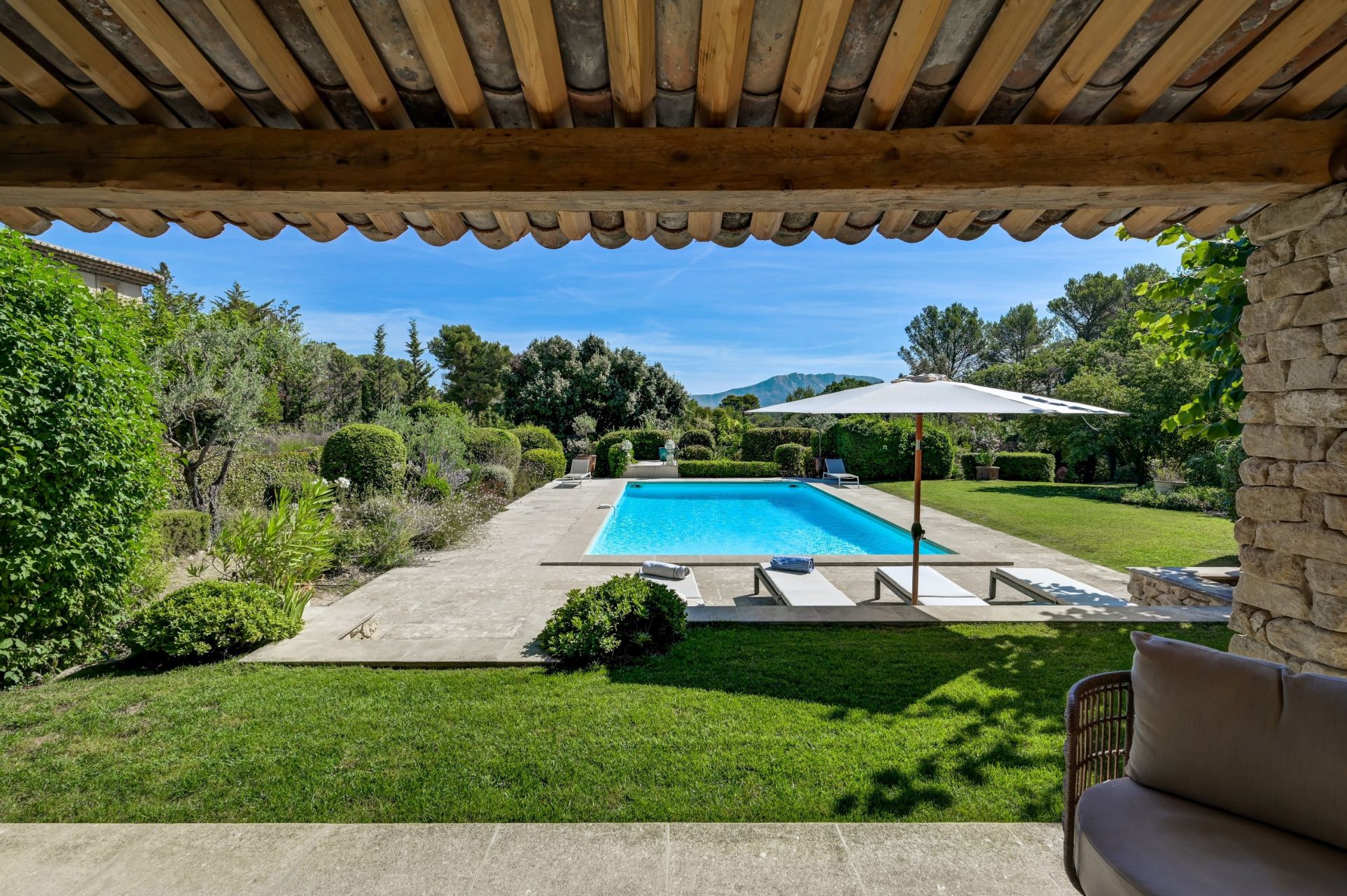 house 7 Rooms for rent on AIX EN PROVENCE (13100)