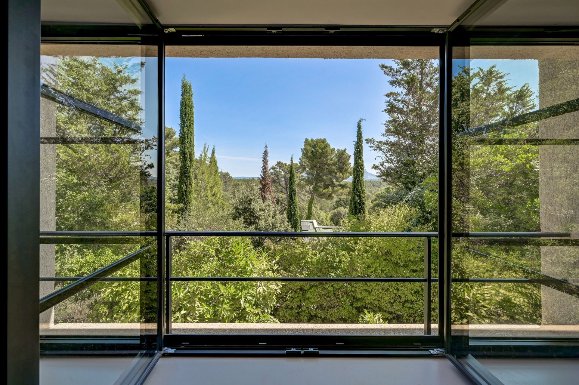 house 7 Rooms for rent on AIX EN PROVENCE (13100)
