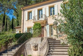 maison 13 Pièces en location saisonnière sur LE THOLONET (13100)