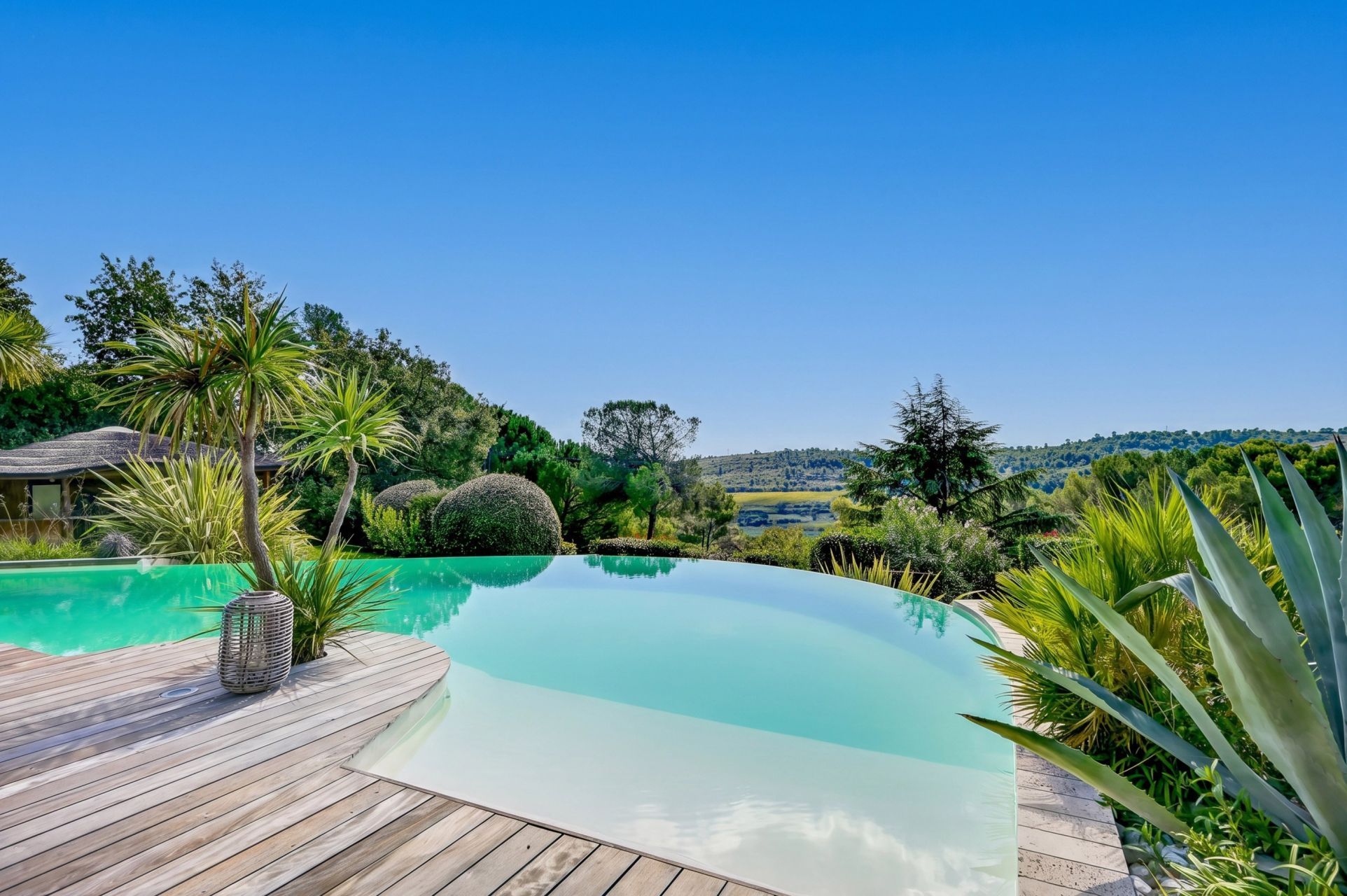 maison 6 Pièces en vente sur EGUILLES (13510)