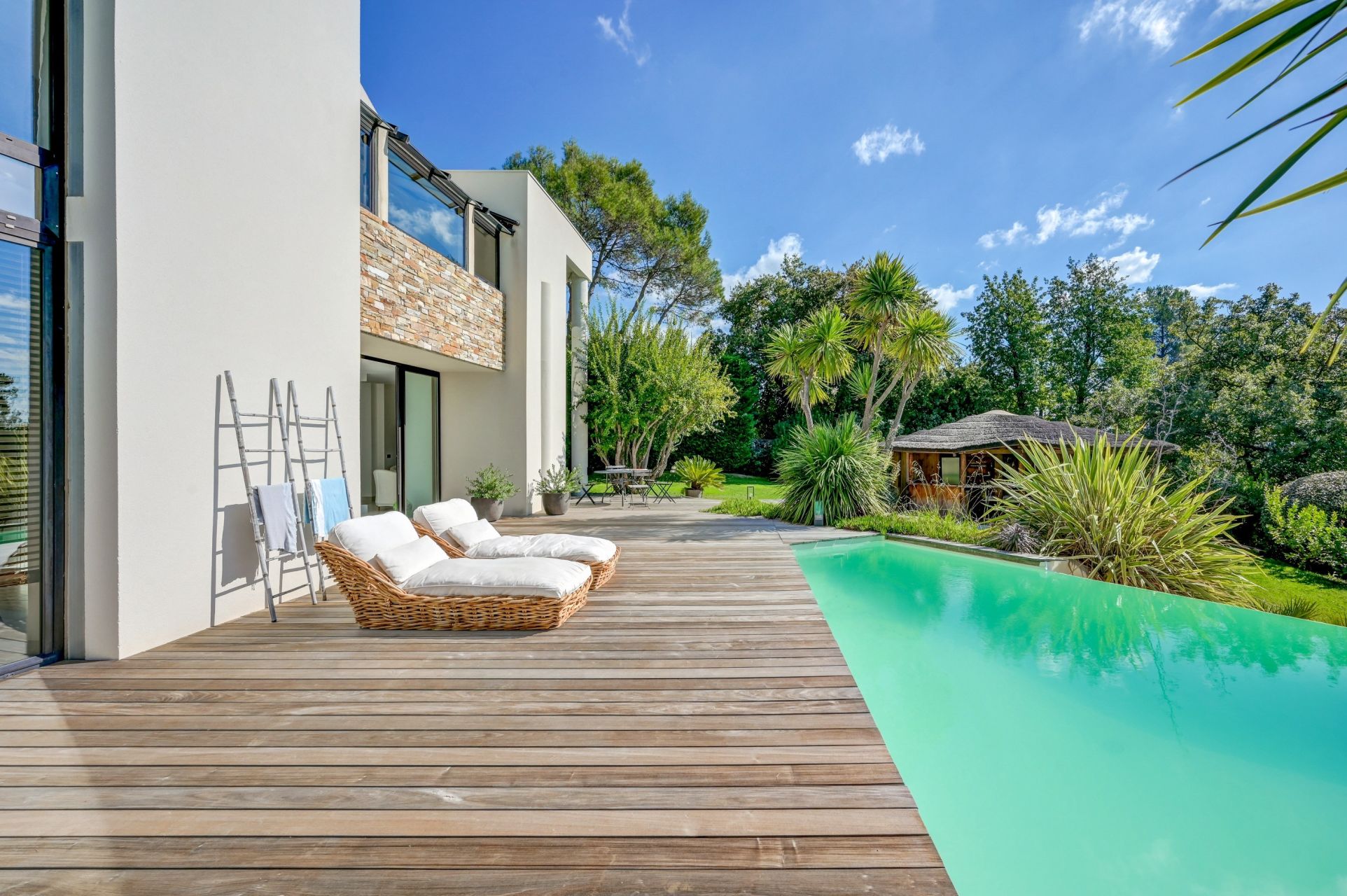 maison 6 Pièces en vente sur EGUILLES (13510)