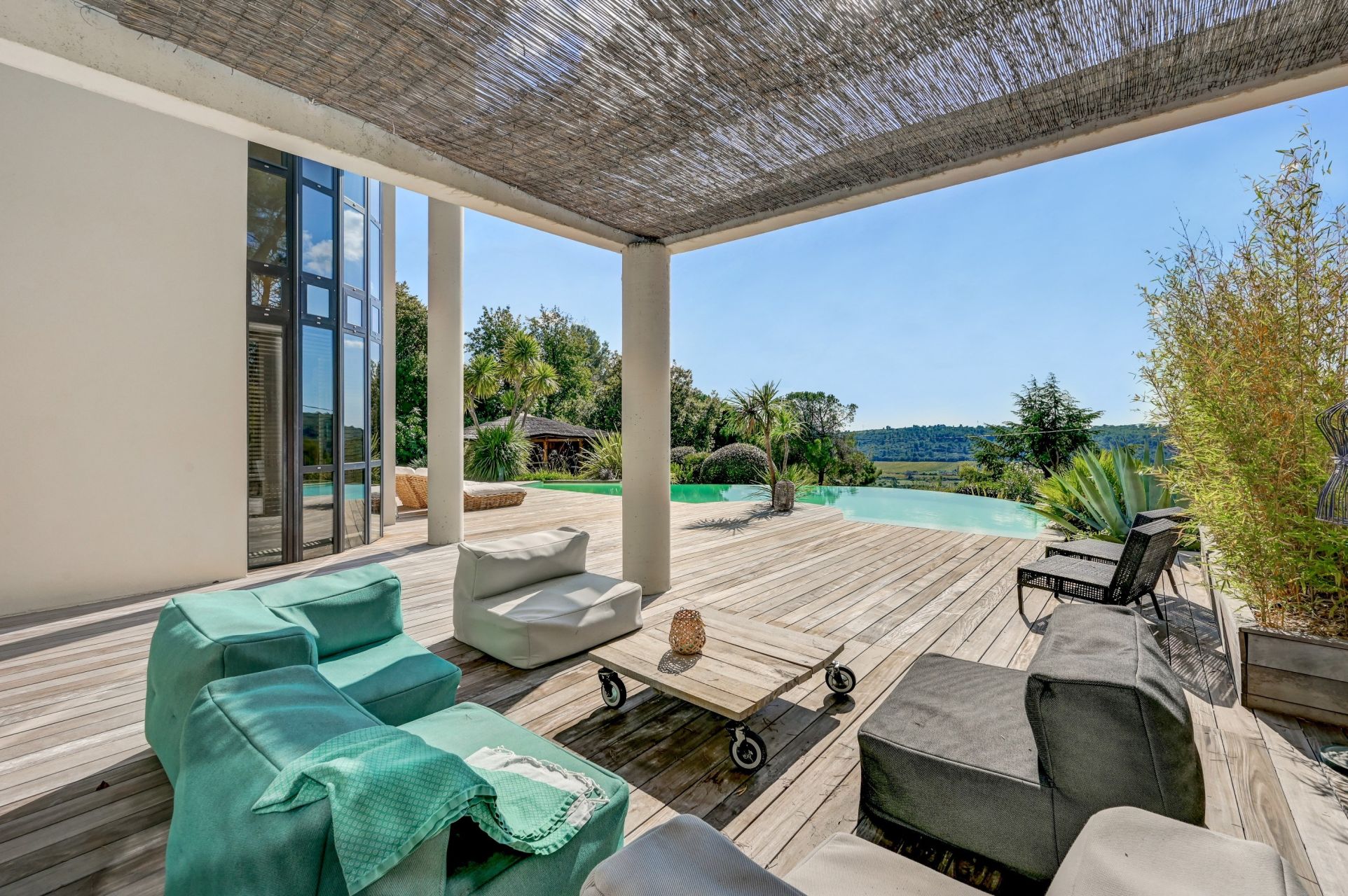 maison 6 Pièces en vente sur EGUILLES (13510)