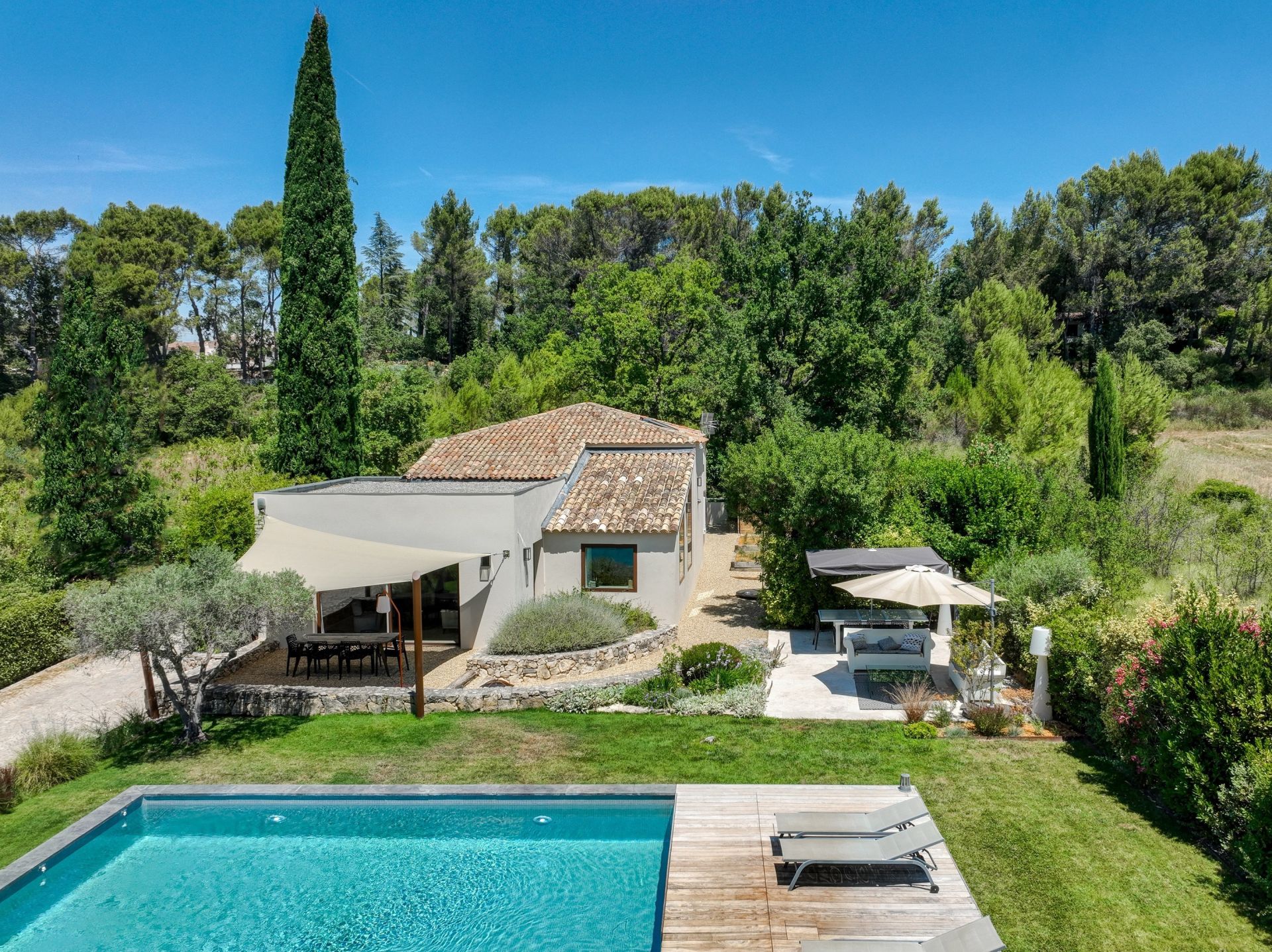 maison 6 Pièces en vente sur AIX EN PROVENCE (13100)