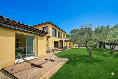 Sale House Bouc-Bel-Air 5&nbsp;Rooms 172&nbsp;m²