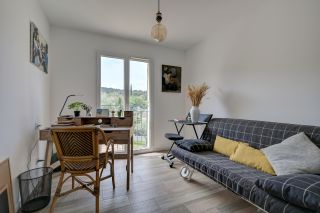 house 5 Rooms for sale on BOUC BEL AIR (13320)