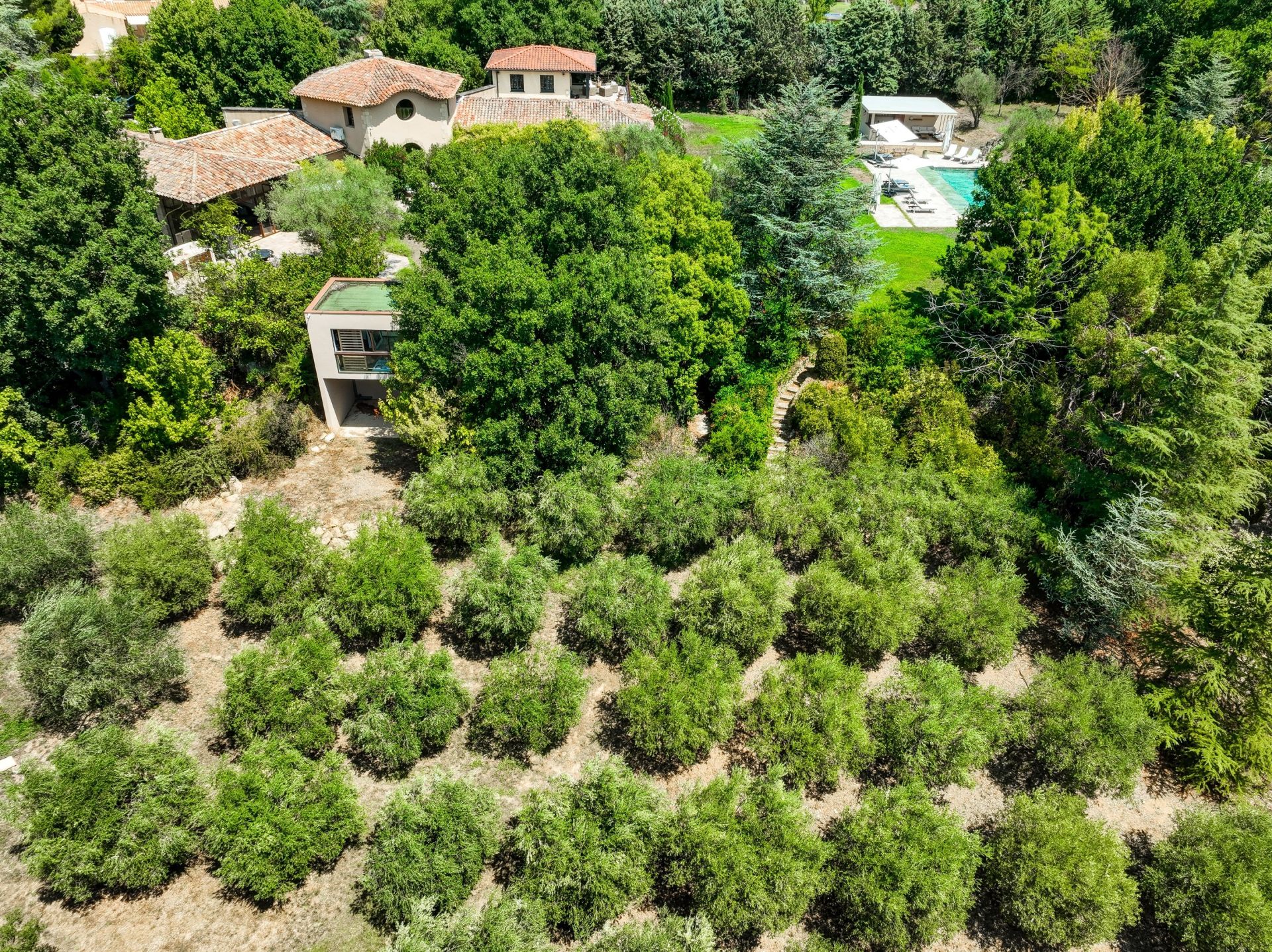 maison 12 Pièces en vente sur AIX EN PROVENCE (13100)