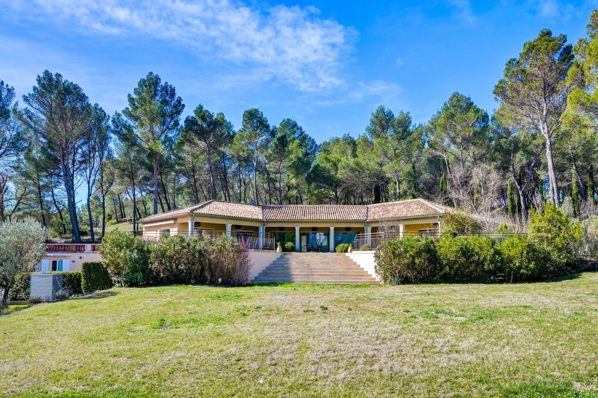 maison 10 Pièces en vente sur AIX EN PROVENCE (13100)