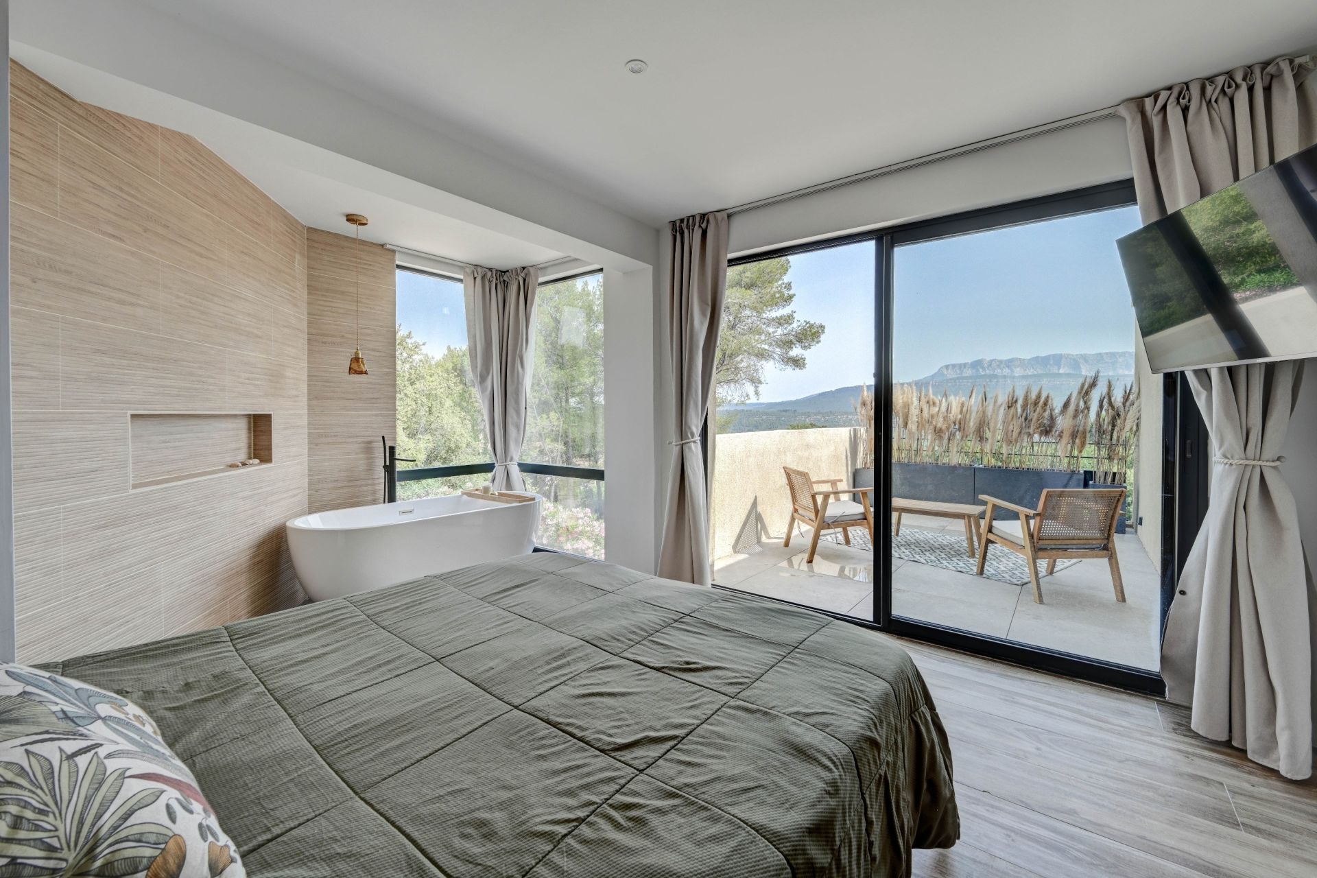 maison 7 Pièces en vente sur AIX EN PROVENCE (13100)
