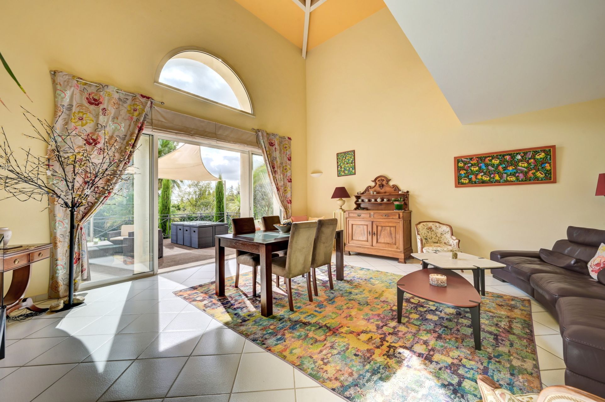 house 6 Rooms for sale on AIX EN PROVENCE (13100)