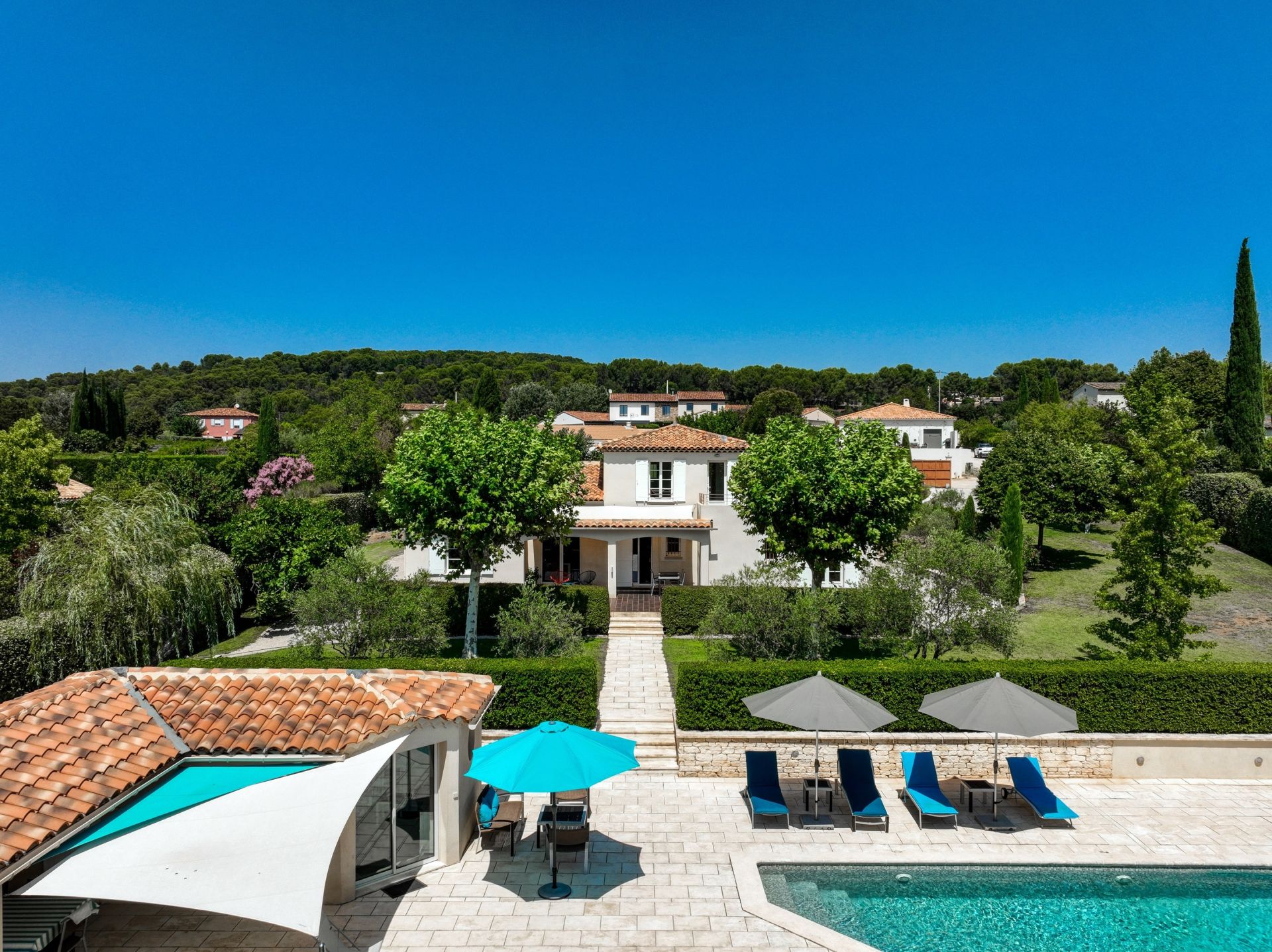 house 5 Rooms for sale on AIX EN PROVENCE (13100)