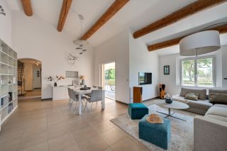 house 5 Rooms for sale on AIX EN PROVENCE (13100)