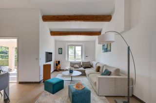 house 5 Rooms for sale on AIX EN PROVENCE (13100)
