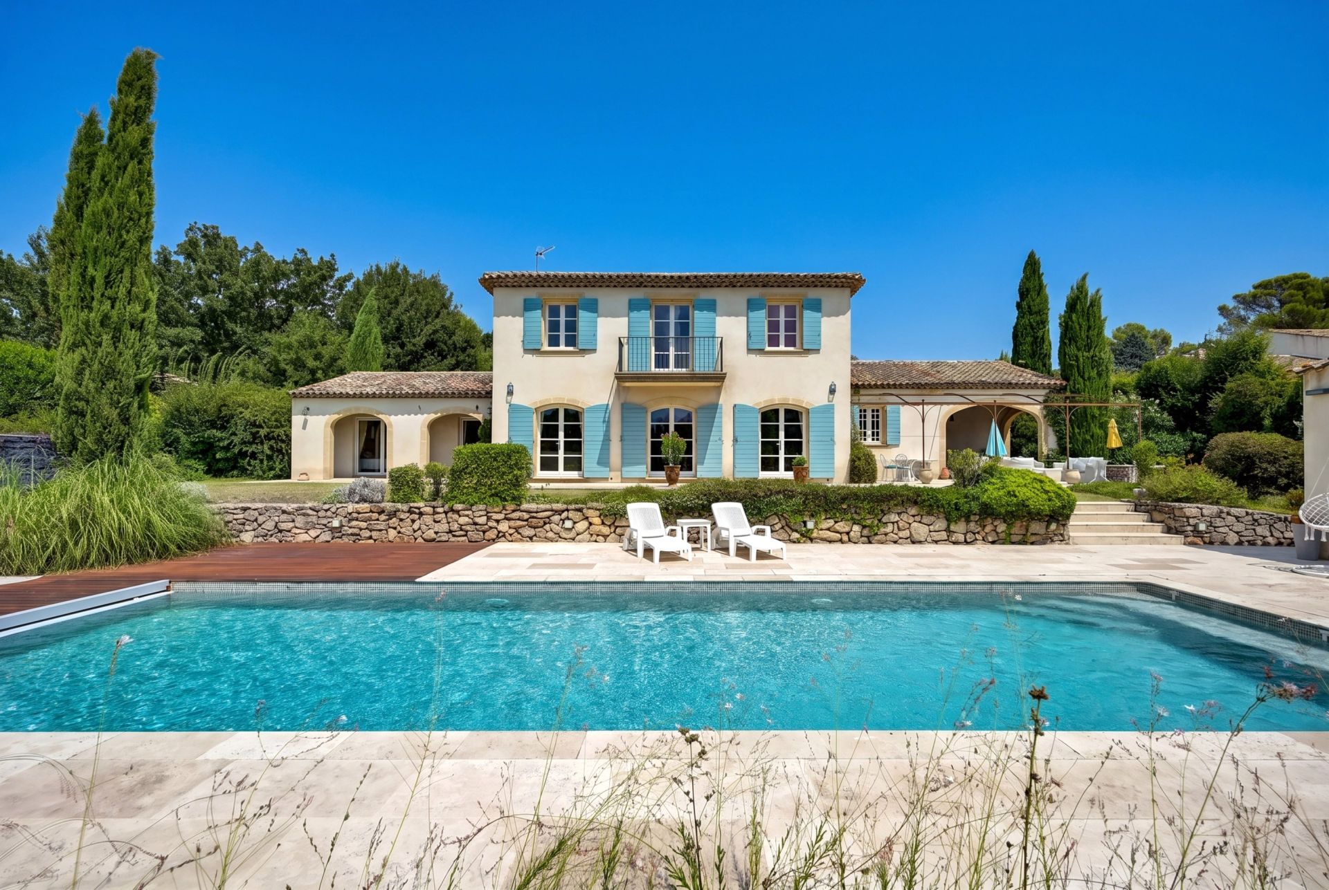 maison 8 Pièces en vente sur AIX EN PROVENCE (13100)