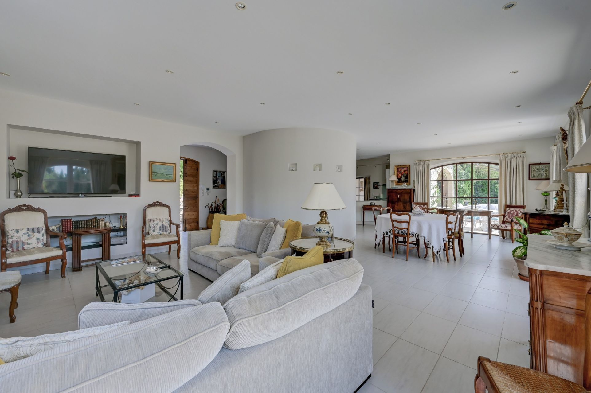 maison 8 Pièces en vente sur AIX EN PROVENCE (13100)