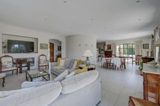 maison 8 Pièces en vente sur AIX EN PROVENCE (13100)