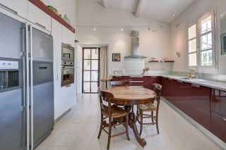 maison 8 Pièces en vente sur AIX EN PROVENCE (13100)