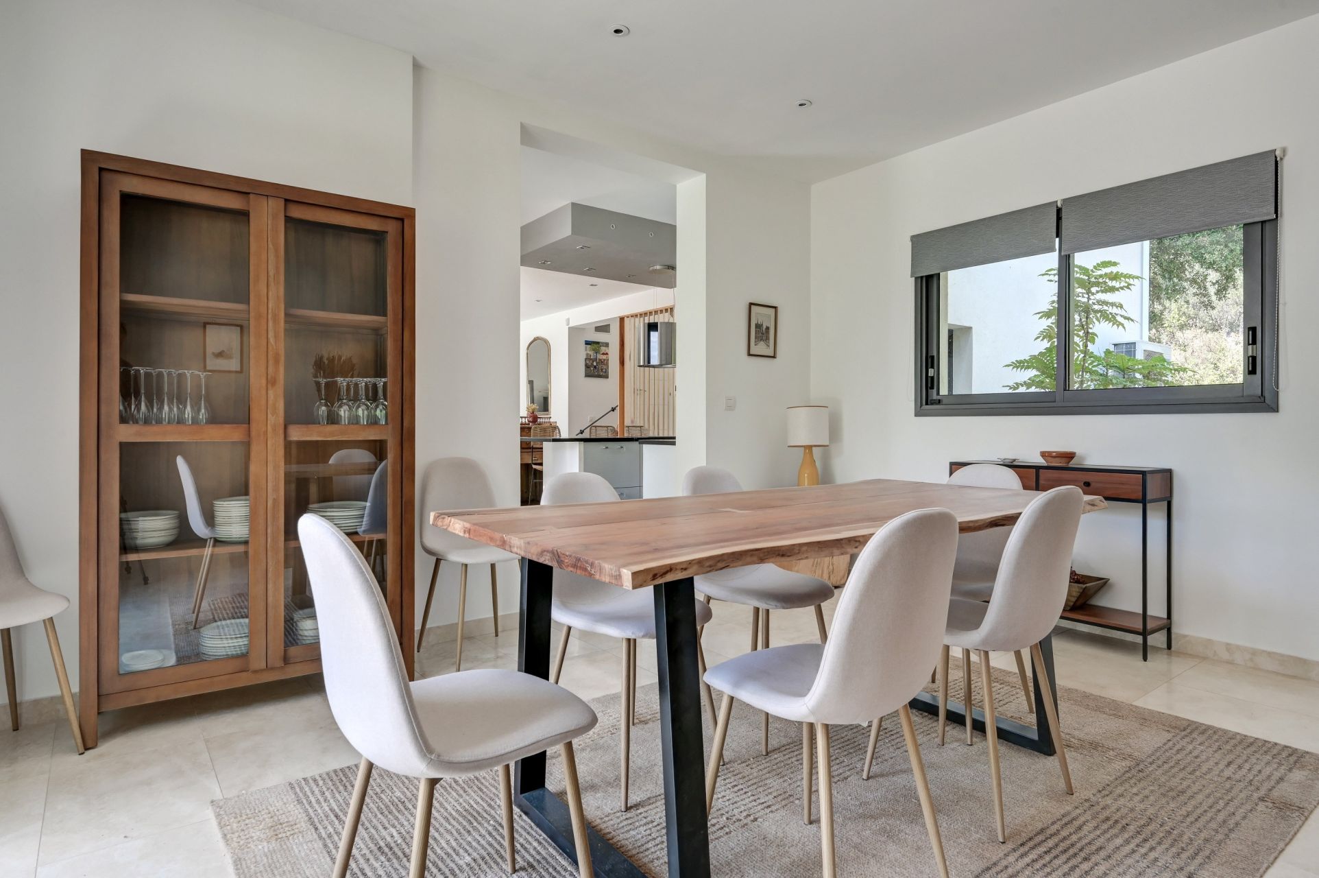 house 8 Rooms for sale on AIX EN PROVENCE (13100)