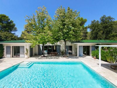 Sale House Aix-en-Provence 8&nbsp;Rooms 210&nbsp;m²