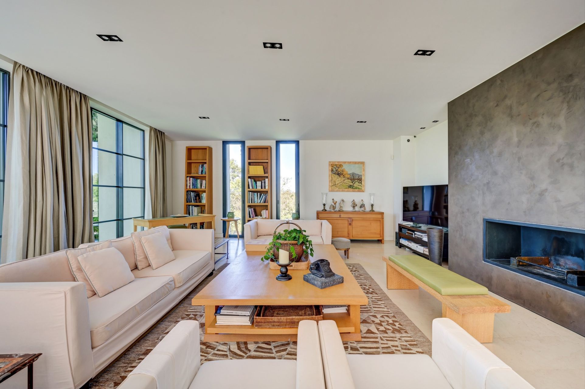 house 13 Rooms for sale on AIX EN PROVENCE (13100)