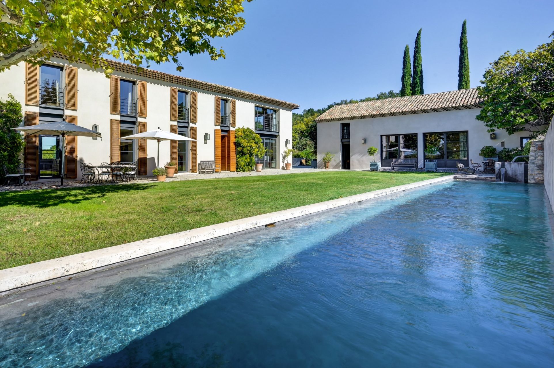 house 13 Rooms for sale on AIX EN PROVENCE (13100)