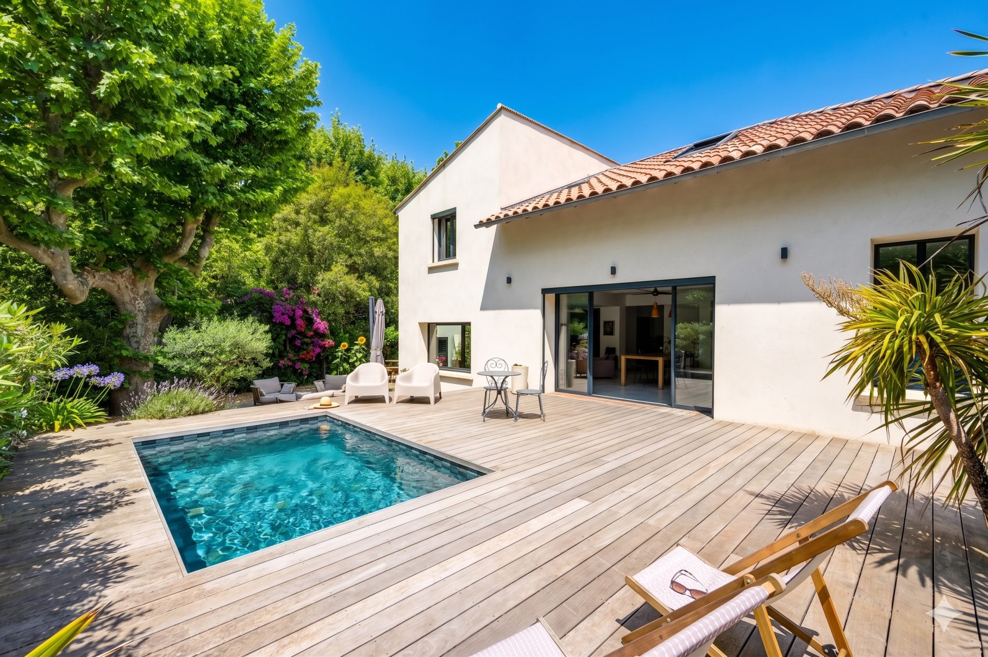 townhouse 6 Rooms for sale on AIX EN PROVENCE (13100)