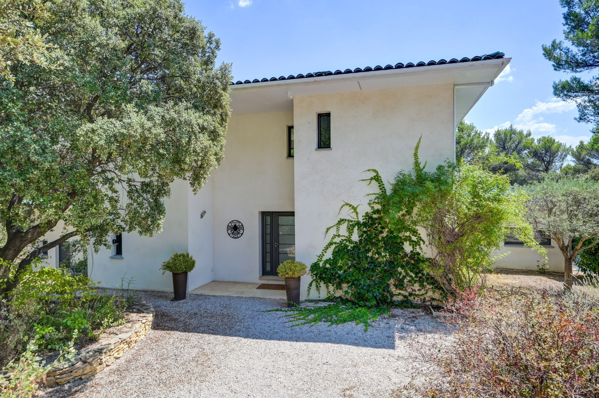 house 8 Rooms for rent on AIX EN PROVENCE (13100)